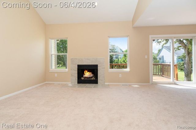 283 Whispering Hill, Commerce Charter Township, MI 48390