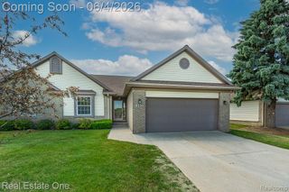 283 Whispering Hill, Commerce Charter Township, MI 48390