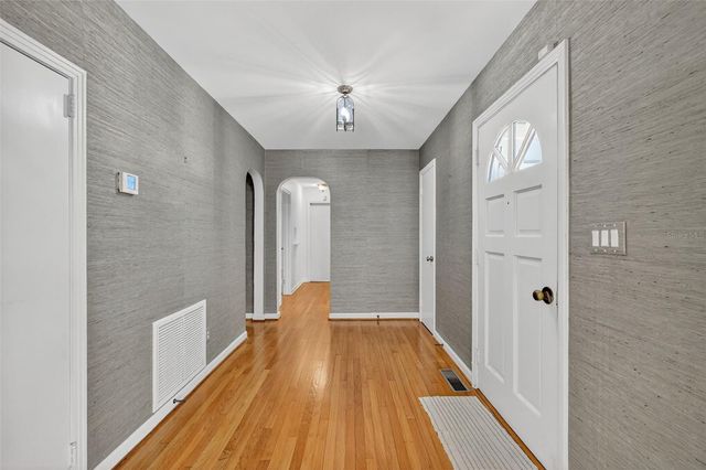 9345 SILVER LAKE DRIVE, Leesburg, FL 34788