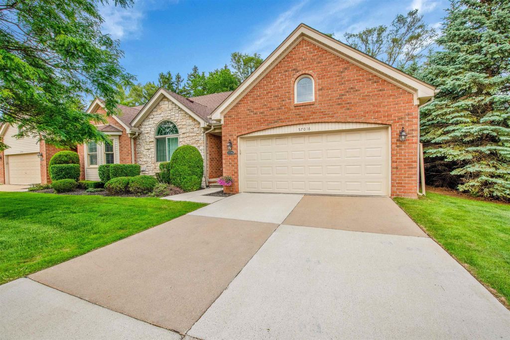 57016 Megan Dr Drive, Washington Twp, MI 48094