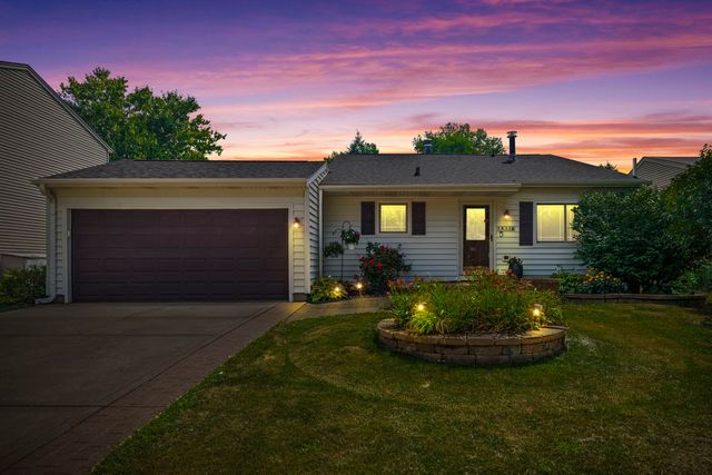 1833 S Lincoln Street, Lombard, IL 60148