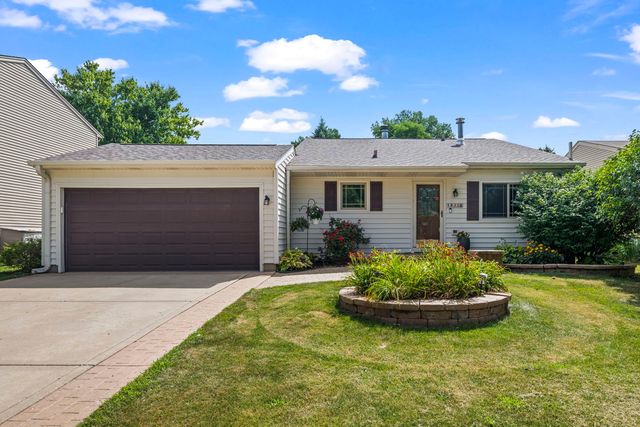 1833 S Lincoln Street, Lombard, IL 60148
