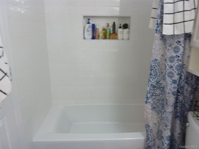 143 Parkside Drive, Suffern, NY 10901