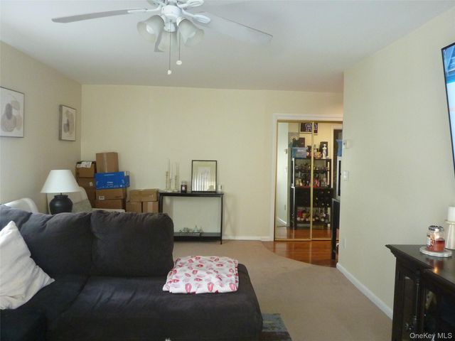 143 Parkside Drive, Suffern, NY 10901