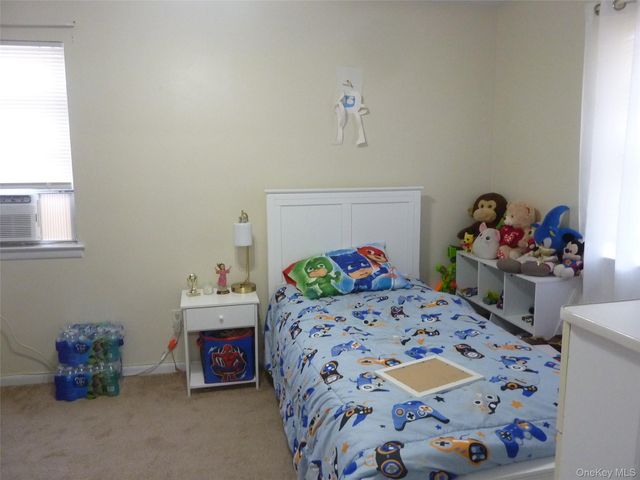 143 Parkside Drive, Suffern, NY 10901