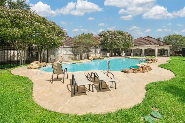 15518 Forest Creek Farms Drive, Cypress, TX 77429