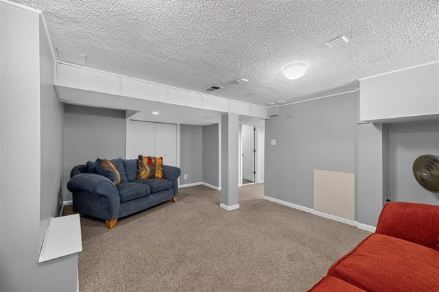 18260 Harman Street, Melvindale, MI 48122