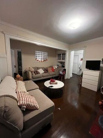 452 Park Drive 12, Boston, MA 02215