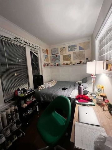 452 Park Drive 12, Boston, MA 02215