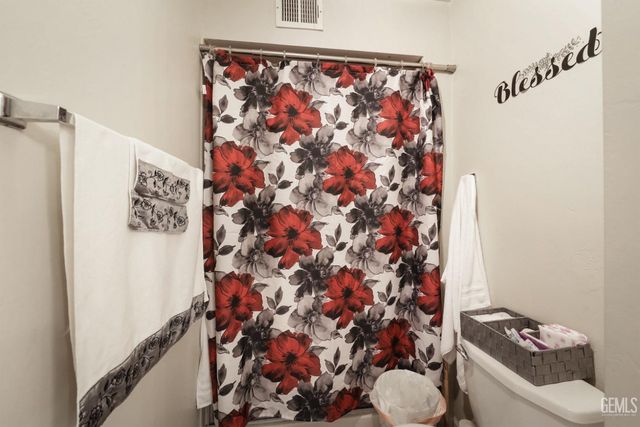 4608 Posada Avenue, Bakersfield, CA 93309