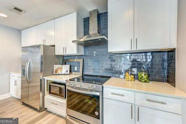 950 W Peachtree Street NW 1504, Atlanta, GA 30309