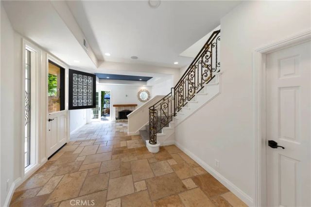 515 Begonia Avenue B, Corona Del Mar, CA 92625