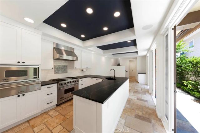 515 Begonia Avenue B, Corona Del Mar, CA 92625