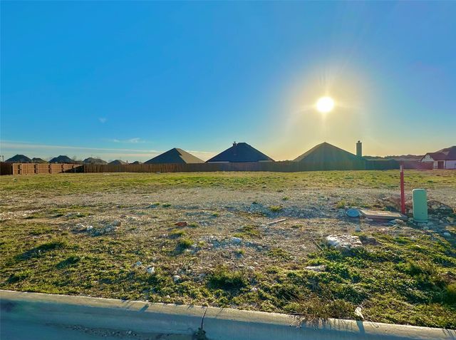 702 Broken Bow Lane, Cleburne, TX 76033