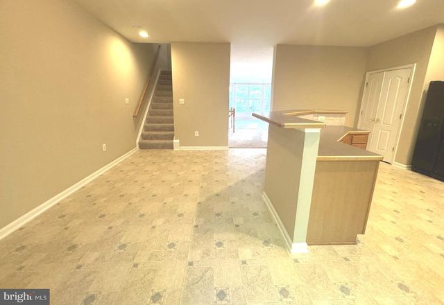 4477 MONMOUTH ST, Fairfax, VA 22030