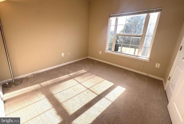 4477 MONMOUTH ST, Fairfax, VA 22030