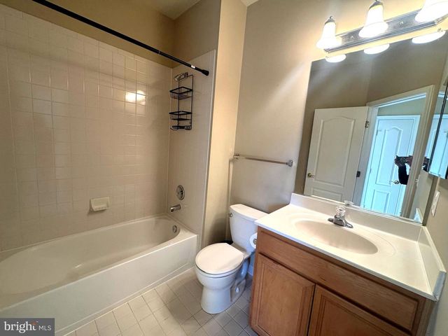 4477 MONMOUTH ST, Fairfax, VA 22030