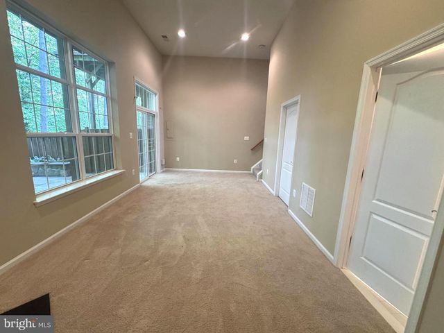4477 MONMOUTH ST, Fairfax, VA 22030