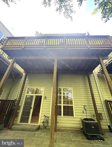 4477 MONMOUTH ST, Fairfax, VA 22030