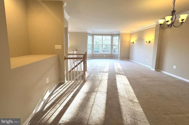 4477 MONMOUTH ST, Fairfax, VA 22030