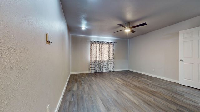 7748 Landmark Ridge Street, Fort Worth, TX 76133