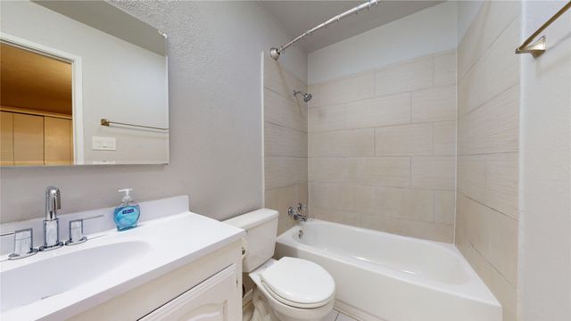 7748 Landmark Ridge Street, Fort Worth, TX 76133