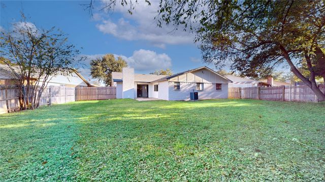 7748 Landmark Ridge Street, Fort Worth, TX 76133