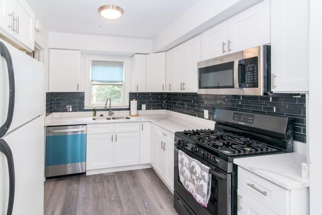 11015 Fairfield Street, Livonia, MI 48150