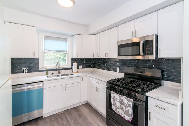 11015 Fairfield Street, Livonia, MI 48150