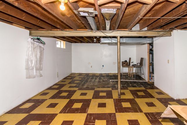 11015 Fairfield Street, Livonia, MI 48150