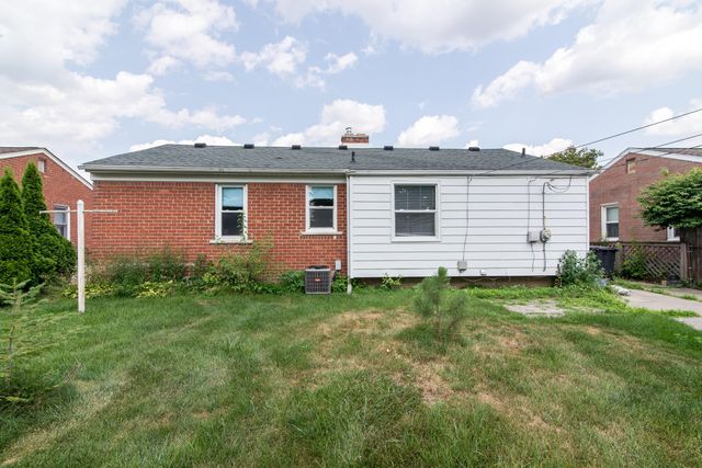 11015 Fairfield Street, Livonia, MI 48150