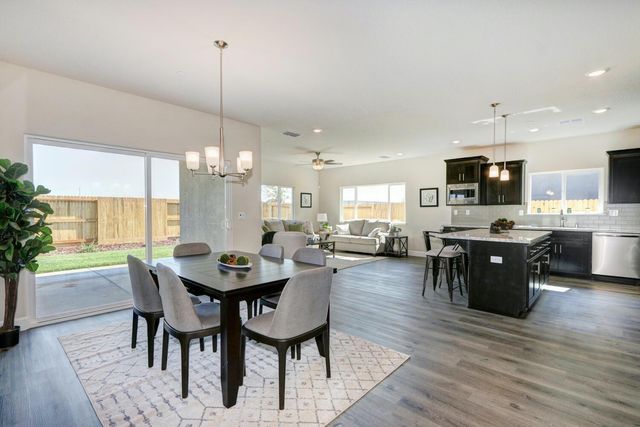 944 Norman Rd, Galt, CA 95632