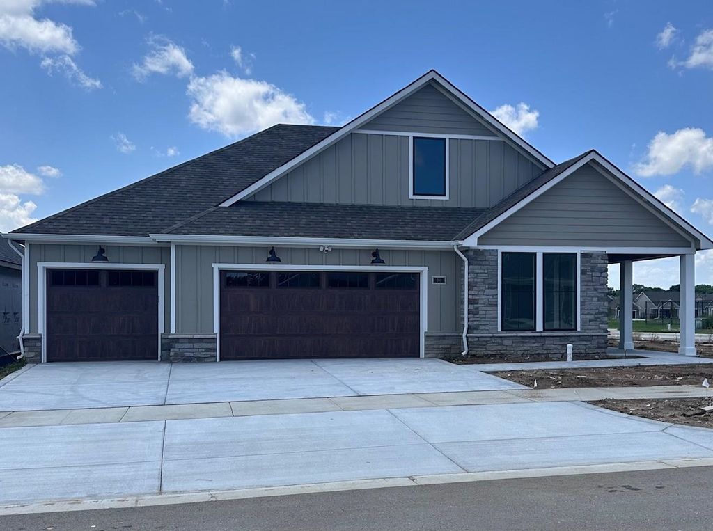 203 S Legacy Way, Andover, KS 67002