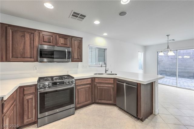 10720 Attleboro Park Avenue, Las Vegas, NV 89129