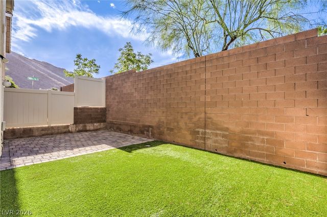 10720 Attleboro Park Avenue, Las Vegas, NV 89129