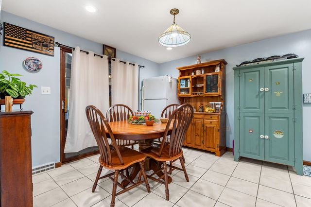 10 Evergreen Drive, Hampstead, NH 03841