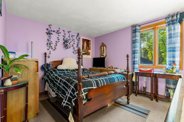 10 Evergreen Drive, Hampstead, NH 03841