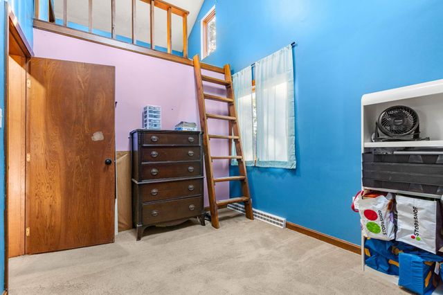 10 Evergreen Drive, Hampstead, NH 03841