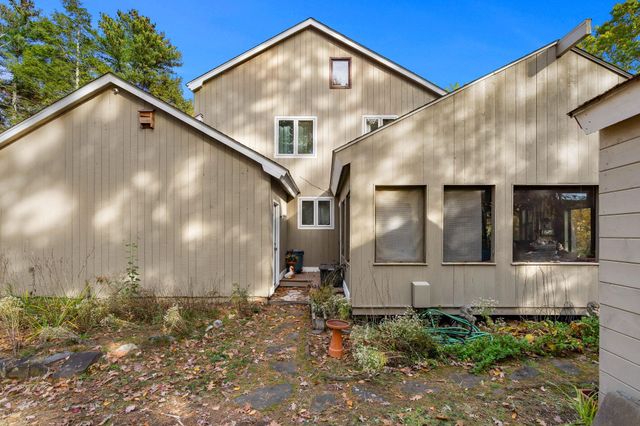 10 Evergreen Drive, Hampstead, NH 03841