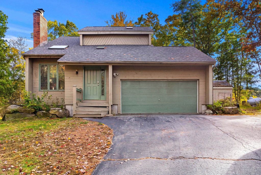 10 Evergreen Drive, Hampstead, NH 03841