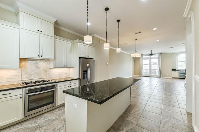 11115 Olympia Drive, Houston, TX 77042
