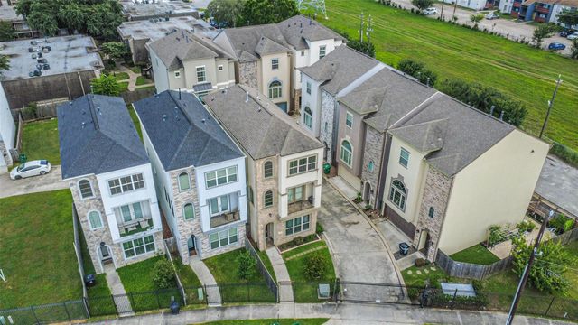 11115 Olympia Drive, Houston, TX 77042