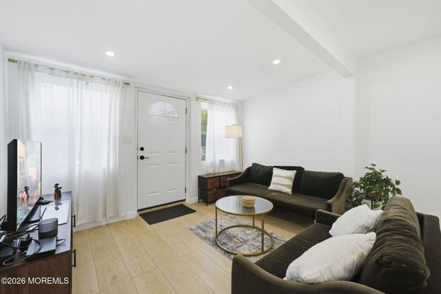 163 Seabreeze Avenue, North Middletown, NJ 07748