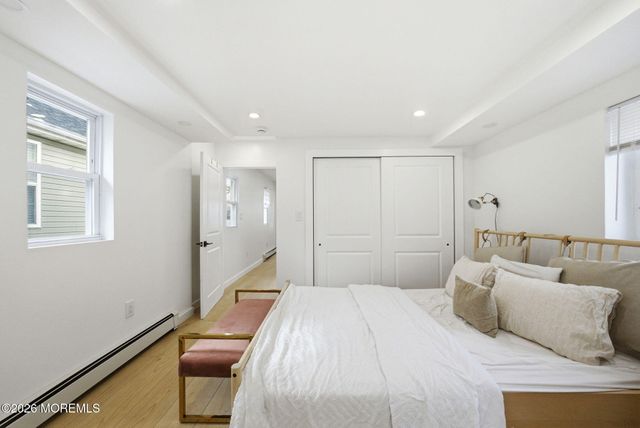 163 Seabreeze Avenue, North Middletown, NJ 07748