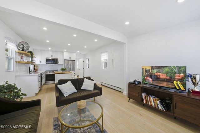 163 Seabreeze Avenue, North Middletown, NJ 07748