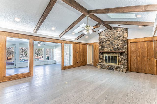 1112 Spring Lake Drive, Duncanville, TX 75137