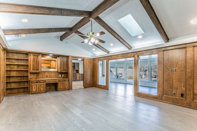 1112 Spring Lake Drive, Duncanville, TX 75137