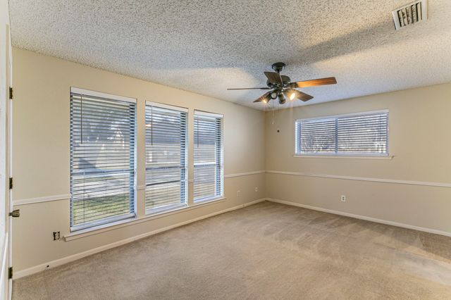 1112 Spring Lake Drive, Duncanville, TX 75137