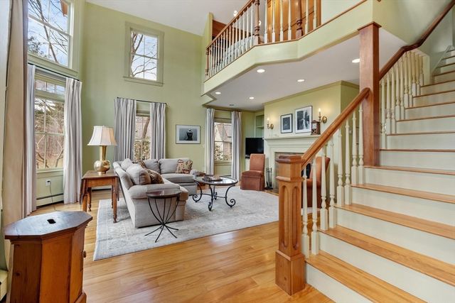 521 Barretts Mill Rd, Concord, MA 01742