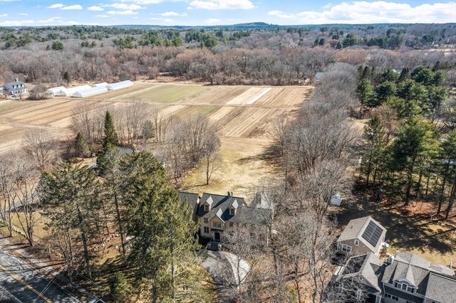 521 Barretts Mill Rd, Concord, MA 01742